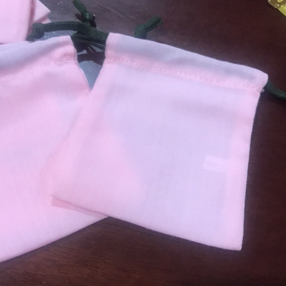 Kate spade (12) brand new pouches - Picture 9 of 10